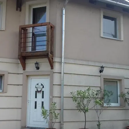 Sorompo Apartman 아파트 발라톤케네세